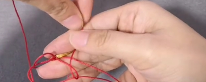 红绳手链的编法