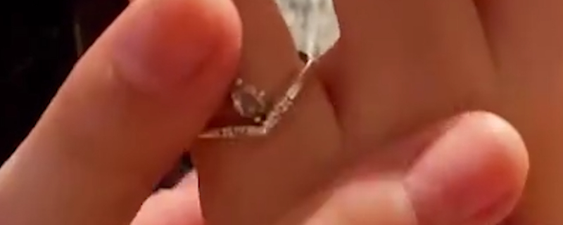尾戒的含义